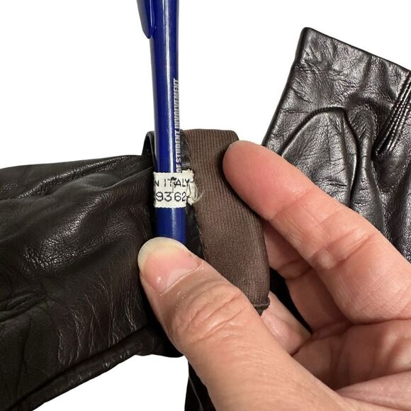 Vintage 80’s Chocolate Brown lined soft leather gloves Size 7.5 plus bonus pair - Picture 4 of 11